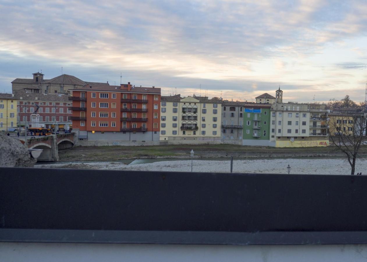 Suite Sul Fiume Парма Екстер'єр фото